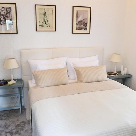 Sea View House Olja Ровин Екстериор снимка